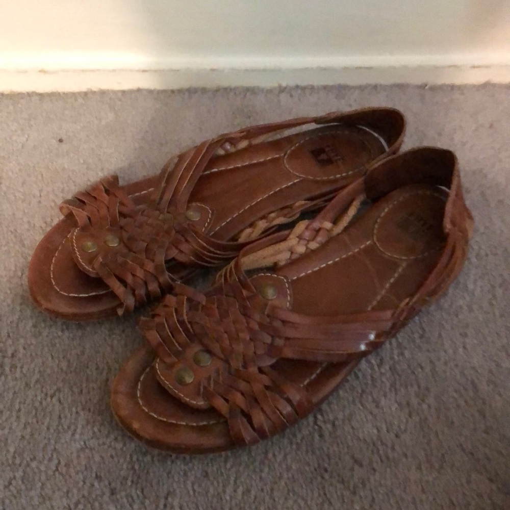 Frye huaraches